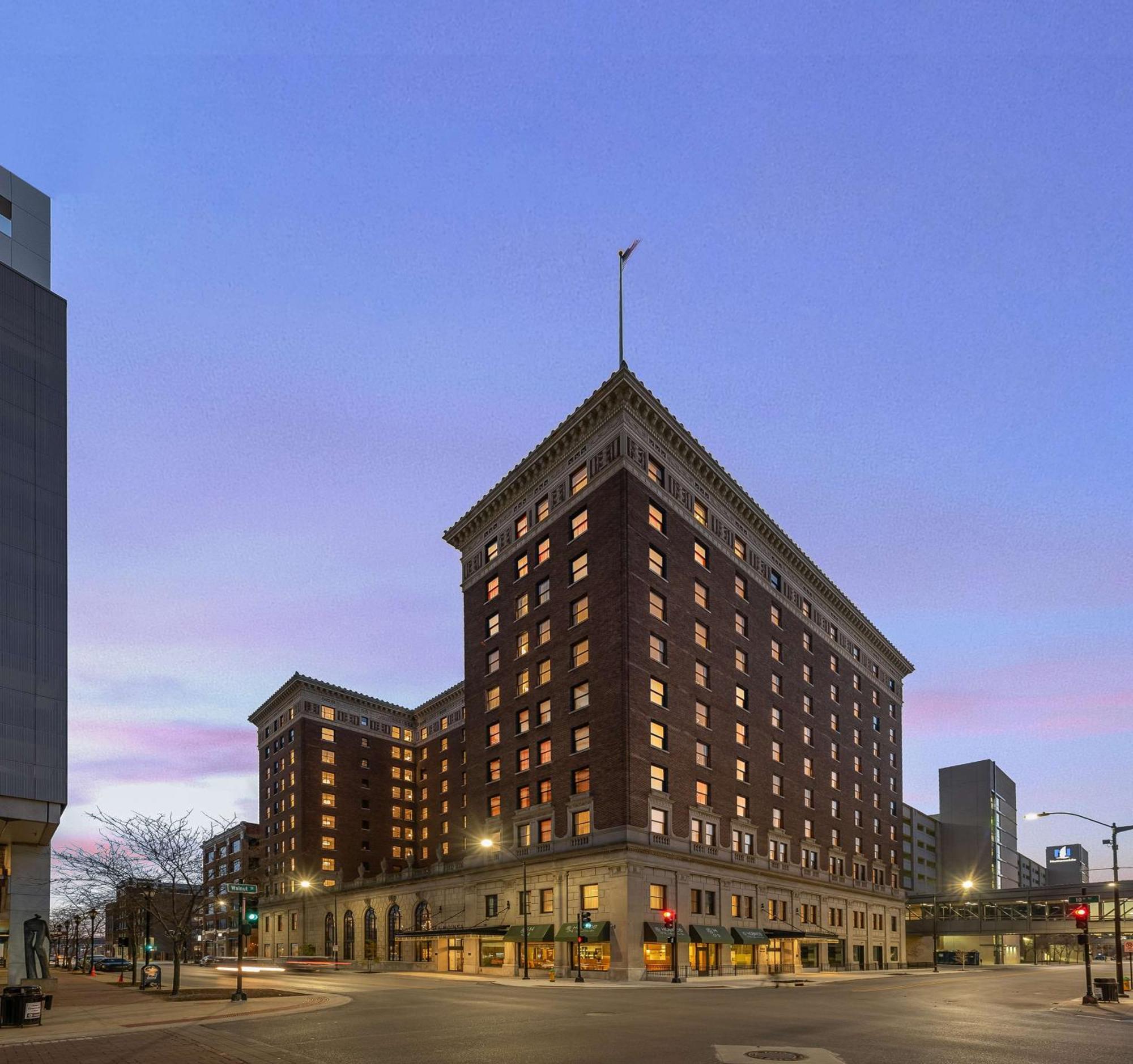 Hotel Fort Des Moines, Curio Collection By Hilton Exterior foto
